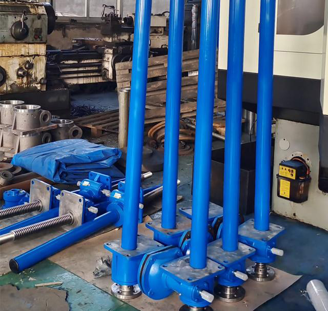 蝸輪絲桿升降機(jī) 蝸輪絲桿升降機(jī)